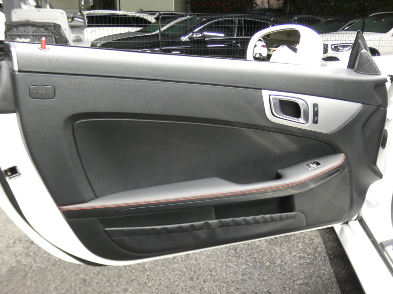 メルセデスベンツ SLKクラス SLK200 MT AMGｽﾎﾟｰﾂPKG　6速MT ｶﾞﾗｽﾙｰﾌ AMGｴｱﾛ AMG19AW ﾀﾞｳﾝｻｽ ﾚｯﾄﾞｷｬﾘﾊﾟｰ FOXﾃﾞｭｱﾙﾂｲﾝﾏﾌﾗｰ ﾊﾟﾅﾒﾘｶｰﾅｸﾞﾘﾙ 黒革 ｼｰﾄﾋｰﾀｰ&ｴｱｽｶｰﾌ HDDﾅﾋﾞ 地ﾃﾞｼﾞ ﾄﾞﾗﾚｺ GPSﾚｰﾀﾞｰ ﾌﾞｰｽﾄ計 ｷｾﾉﾝ ｱﾀﾞﾌﾟﾃｨﾌﾞHB　2年保証付