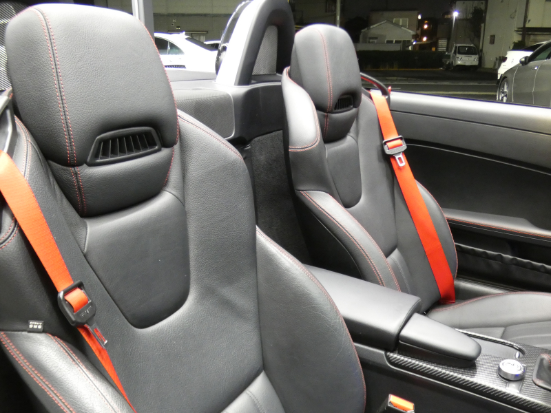 メルセデスベンツ SLKクラス SLK200 MT AMGｽﾎﾟｰﾂPKG　6速MT ｶﾞﾗｽﾙｰﾌ AMGｴｱﾛ AMG19AW ﾀﾞｳﾝｻｽ ﾚｯﾄﾞｷｬﾘﾊﾟｰ FOXﾃﾞｭｱﾙﾂｲﾝﾏﾌﾗｰ ﾊﾟﾅﾒﾘｶｰﾅｸﾞﾘﾙ 黒革 ｼｰﾄﾋｰﾀｰ&ｴｱｽｶｰﾌ HDDﾅﾋﾞ 地ﾃﾞｼﾞ ﾄﾞﾗﾚｺ GPSﾚｰﾀﾞｰ ﾌﾞｰｽﾄ計 ｷｾﾉﾝ ｱﾀﾞﾌﾟﾃｨﾌﾞHB　2年保証付