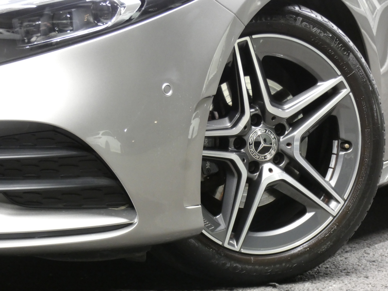 メルセデスベンツ Aクラス A180 ｽﾀｲﾙ AMGﾗｲﾝ AMGﾚｻﾞｰｴｸｽｸﾙｰｼﾌﾞ&ｱﾄﾞﾊﾞﾝｽﾄﾞ&ﾚｰﾀﾞｰｾｰﾌﾃｨPKG　meｺﾈｸﾄ 灰黒革 ﾊﾟﾉﾗﾏSR MBUXﾅﾋﾞTV 360ｶﾒﾗ ｱﾄﾞﾊﾞﾝｽﾄﾞｻｳﾝﾄﾞ ﾍｯﾄﾞｱｯﾌﾟD Fﾄﾞﾗﾚｺ LEDﾗｲﾄ/ｱﾀﾞﾌﾟﾃｨﾌﾞHB　2年保証付