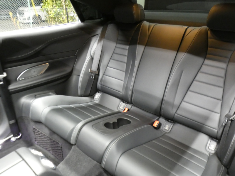 メルセデスベンツ Eクラス E300 ｸｰﾍﾟ ｽﾎﾟｰﾂ ｴｸｽｸﾙｰｼﾌﾞ&ﾚｰﾀﾞｰｾｰﾌﾃｨPKG　245ps AMGｴｱﾛ&19AW meｺﾈｸﾄ ｷｰﾚｽｺﾞｰ ﾅｯﾊﾟ黒革 ﾍﾞﾝﾁﾚｰﾀｰ&ﾏｯｻｰｼﾞ ﾊﾟﾉﾗﾏｻﾝﾙｰﾌ ﾅﾋﾞTV 360ｶﾒﾗ Aｶｰﾌﾟﾚｲ Burmester ﾍｯﾄﾞｱｯﾌﾟD ｴｱﾊﾞﾗﾝｽPKG ｵｰﾄﾄﾗﾝｸ　2年保証付