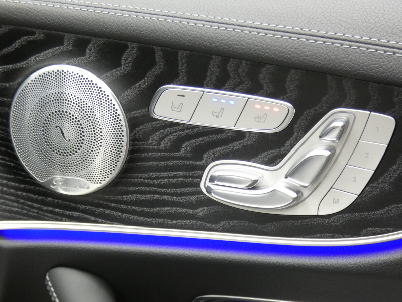 メルセデスベンツ Eクラス E300 ｸｰﾍﾟ ｽﾎﾟｰﾂ ｴｸｽｸﾙｰｼﾌﾞ&ﾚｰﾀﾞｰｾｰﾌﾃｨPKG　245ps AMGｴｱﾛ&19AW meｺﾈｸﾄ ｷｰﾚｽｺﾞｰ ﾅｯﾊﾟ黒革 ﾍﾞﾝﾁﾚｰﾀｰ&ﾏｯｻｰｼﾞ ﾊﾟﾉﾗﾏｻﾝﾙｰﾌ ﾅﾋﾞTV 360ｶﾒﾗ Aｶｰﾌﾟﾚｲ Burmester ﾍｯﾄﾞｱｯﾌﾟD ｴｱﾊﾞﾗﾝｽPKG ｵｰﾄﾄﾗﾝｸ　2年保証付