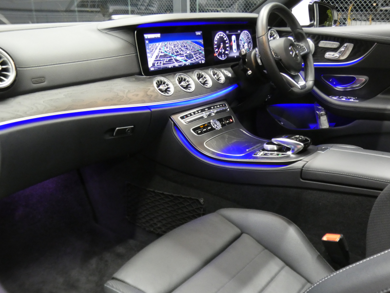 メルセデスベンツ Eクラス E300 ｸｰﾍﾟ ｽﾎﾟｰﾂ ｴｸｽｸﾙｰｼﾌﾞ&ﾚｰﾀﾞｰｾｰﾌﾃｨPKG　245ps AMGｴｱﾛ&19AW meｺﾈｸﾄ ｷｰﾚｽｺﾞｰ ﾅｯﾊﾟ黒革 ﾍﾞﾝﾁﾚｰﾀｰ&ﾏｯｻｰｼﾞ ﾊﾟﾉﾗﾏｻﾝﾙｰﾌ ﾅﾋﾞTV 360ｶﾒﾗ Aｶｰﾌﾟﾚｲ Burmester ﾍｯﾄﾞｱｯﾌﾟD ｴｱﾊﾞﾗﾝｽPKG ｵｰﾄﾄﾗﾝｸ　2年保証付