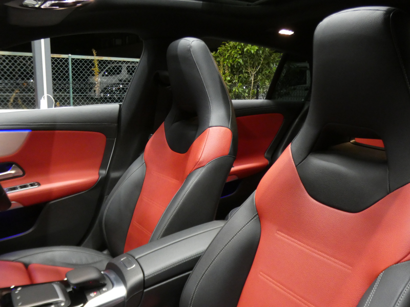 AMG CLAクラス CLA35 4MATIC ｼｭｰﾃｨﾝｸﾞﾌﾞﾚｰｸ AMGｱﾄﾞﾊﾞﾝｽﾄﾞ&ﾅﾋﾞｹﾞｰｼｮﾝ&ﾚｰﾀﾞｰｾｰﾌﾃｨPKG　meｺﾈｸﾄ AMGｴｱﾛ&18ｲﾝﾁｱﾙﾐ 強化ﾌﾞﾚｰｷ 灰黒本革 ﾊﾟﾉﾗﾏｻﾝﾙｰﾌ MBUXﾅﾋﾞ 360ｶﾒﾗ ﾍｯﾄﾞｱｯﾌﾟD 液晶ﾒｰﾀｰ AMGﾊﾟﾌｫｰﾏﾝｽｽﾃｱﾘﾝｸﾞ&ｽｲｯﾁ　2年保証付