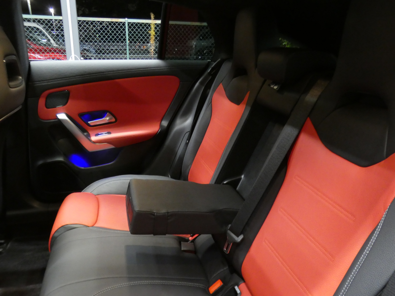 AMG CLAクラス CLA35 4MATIC ｼｭｰﾃｨﾝｸﾞﾌﾞﾚｰｸ AMGｱﾄﾞﾊﾞﾝｽﾄﾞ&ﾅﾋﾞｹﾞｰｼｮﾝ&ﾚｰﾀﾞｰｾｰﾌﾃｨPKG　meｺﾈｸﾄ AMGｴｱﾛ&18ｲﾝﾁｱﾙﾐ 強化ﾌﾞﾚｰｷ 灰黒本革 ﾊﾟﾉﾗﾏｻﾝﾙｰﾌ MBUXﾅﾋﾞ 360ｶﾒﾗ ﾍｯﾄﾞｱｯﾌﾟD 液晶ﾒｰﾀｰ AMGﾊﾟﾌｫｰﾏﾝｽｽﾃｱﾘﾝｸﾞ&ｽｲｯﾁ　2年保証付