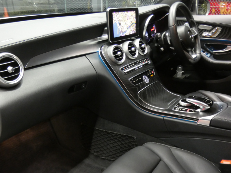 AMG Cクラス C43 4MATIC ｴｸｽｸﾙｰｼﾌﾞ&ﾚｰﾀﾞｰｾｰﾌﾃｨPKG　9速AT AMGｴｱﾛ&19ｲﾝﾁｱﾙﾐ 黒本革 HDDﾅﾋﾞ 地ﾃﾞｼﾞ ﾊﾞｯｸｶﾒﾗ Burmester ﾊﾟﾌｭｰﾑｱﾄﾏｲｻﾞｰ ｵｰﾄﾄﾗﾝｸ/ﾌｯﾄOP 純正ﾄﾞﾗﾚｺ LEDﾍｯﾄﾞﾗｲﾄ　2年保証付