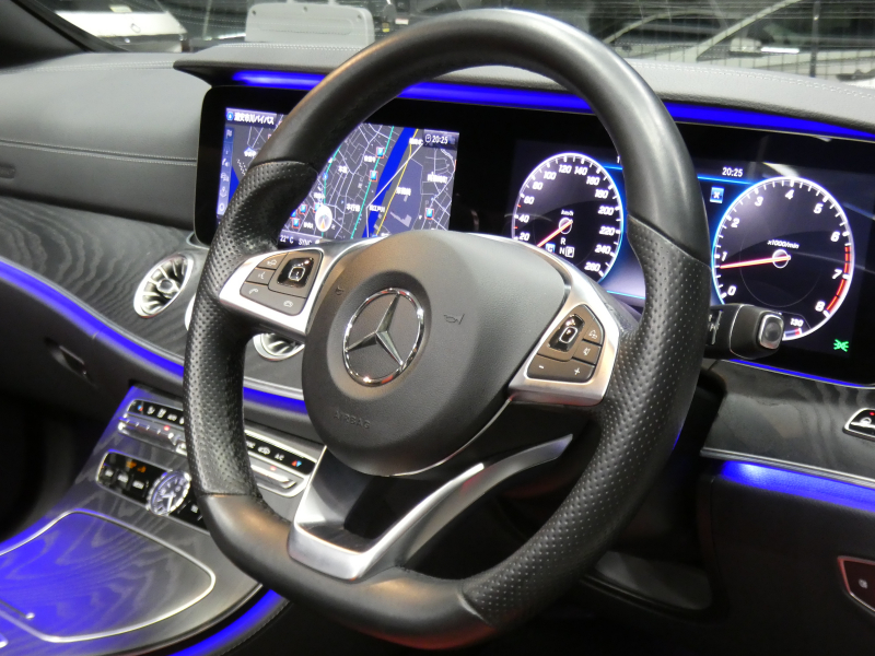 メルセデスベンツ Eクラス E200 ｶﾌﾞﾘｵﾚ ｽﾎﾟｰﾂ ﾚｰﾀﾞｰｾｰﾌﾃｨPKG　meｺﾈｸﾄ AMGｴｱﾛ&19AW ﾀﾞｰｸﾚｯﾄﾞ幌 ﾚｯﾄﾞ/ﾌﾞﾗｯｸ革 ﾋｰﾀｰ&ｴｱｽｶｰﾌ 純正ﾅﾋﾞ 地ﾃﾞｼﾞ Aｶｰﾌﾟﾚｲ 360ｶﾒﾗ ﾄﾞﾗﾚｺ ﾍｯﾄﾞｱｯﾌﾟD Burmester ｴｱﾊﾞﾗﾝｽPKG　2年保証付