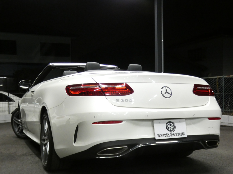 メルセデスベンツ Eクラス E200 ｶﾌﾞﾘｵﾚ ｽﾎﾟｰﾂ ﾚｰﾀﾞｰｾｰﾌﾃｨPKG　meｺﾈｸﾄ AMGｴｱﾛ&19AW ﾀﾞｰｸﾚｯﾄﾞ幌 ﾚｯﾄﾞ/ﾌﾞﾗｯｸ革 ﾋｰﾀｰ&ｴｱｽｶｰﾌ 純正ﾅﾋﾞ 地ﾃﾞｼﾞ Aｶｰﾌﾟﾚｲ 360ｶﾒﾗ ﾄﾞﾗﾚｺ ﾍｯﾄﾞｱｯﾌﾟD Burmester ｴｱﾊﾞﾗﾝｽPKG　2年保証付