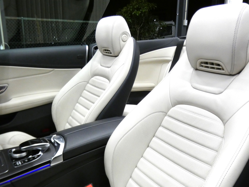 AMG Cクラス C43 4MATIC ｶﾌﾞﾘｵﾚ ﾚｰﾀﾞｰｾｰﾌﾃｨPKG　後期 390ps meｺﾈｸﾄ 白革 青幌 HDDﾅﾋﾞ 地ﾃﾞｼﾞ Appleｶｰﾌﾟﾚｲ ﾍｯﾄﾞｱｯﾌﾟD Burmester ｴｱﾊﾞﾗﾝｽPKG ﾏﾙﾁﾋﾞｰﾑLEDﾍｯﾄﾞﾗｲﾄ ｱﾝﾋﾞｴﾝﾄｴｱｱｳﾄﾚｯﾄ　2年保証付