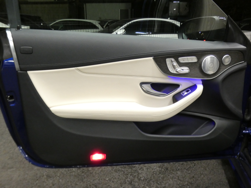 AMG Cクラス C43 4MATIC ｶﾌﾞﾘｵﾚ ﾚｰﾀﾞｰｾｰﾌﾃｨPKG　後期 390ps meｺﾈｸﾄ 白革 青幌 HDDﾅﾋﾞ 地ﾃﾞｼﾞ Appleｶｰﾌﾟﾚｲ ﾍｯﾄﾞｱｯﾌﾟD Burmester ｴｱﾊﾞﾗﾝｽPKG ﾏﾙﾁﾋﾞｰﾑLEDﾍｯﾄﾞﾗｲﾄ ｱﾝﾋﾞｴﾝﾄｴｱｱｳﾄﾚｯﾄ　2年保証付