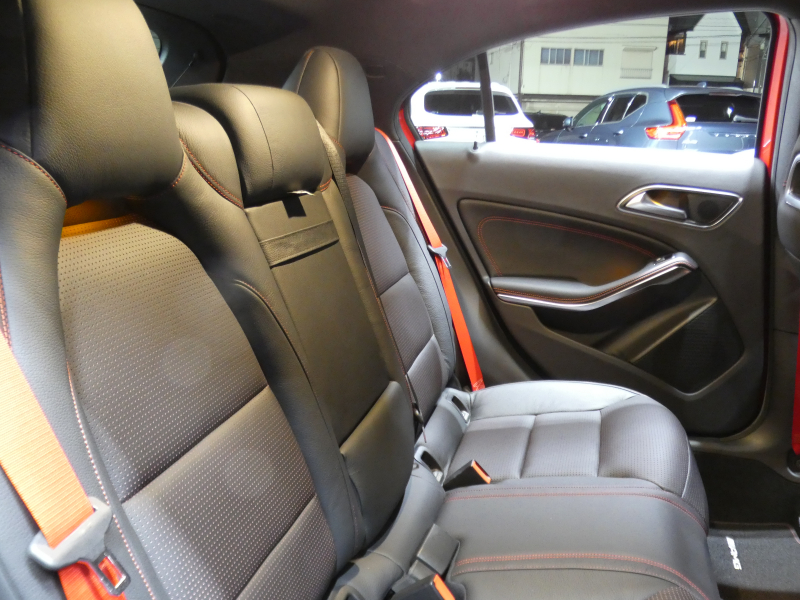 AMG Aクラス A45 AMG 4MATIC ｾｰﾌﾃｨPKG　1ｵｰﾅｰ AMGｴｱﾛ&18AW 強化ﾌﾞﾚｰｷ&ｻｽﾍﾟﾝｼｮﾝ ﾃﾞｨｽﾄﾛﾆｯｸﾌﾟﾗｽ 黒本革ｼｰﾄ HDDﾅﾋﾞ 地ﾃﾞｼﾞ Bｶﾒﾗ ｷｾﾉﾝﾗｲﾄ ｱﾀﾞﾌﾟﾃｨﾌﾞHB ﾊﾟﾄﾞﾙｼﾌﾄ 360度ﾄﾞﾗﾚｺ　2年保証付