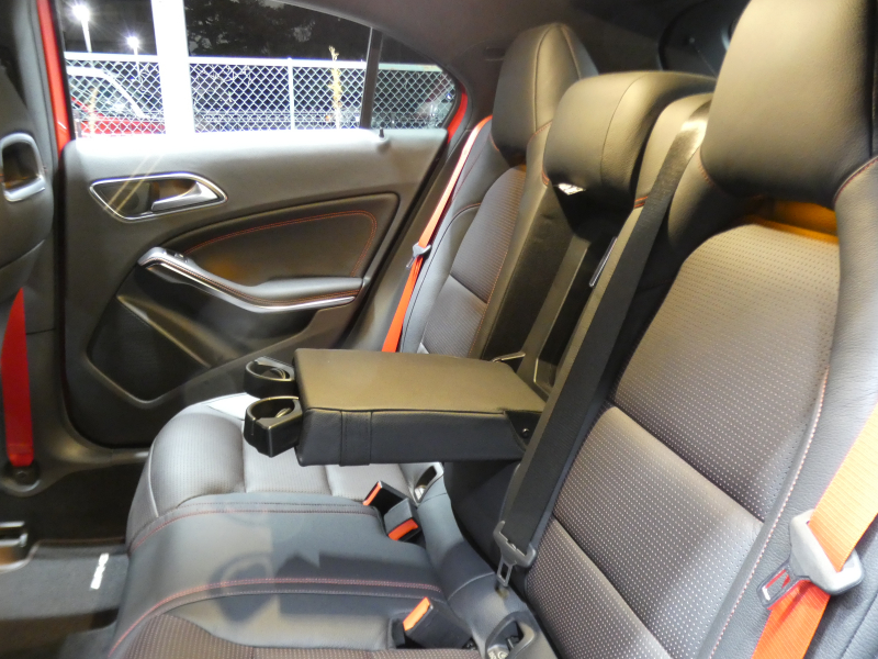 AMG Aクラス A45 AMG 4MATIC ｾｰﾌﾃｨPKG　1ｵｰﾅｰ AMGｴｱﾛ&18AW 強化ﾌﾞﾚｰｷ&ｻｽﾍﾟﾝｼｮﾝ ﾃﾞｨｽﾄﾛﾆｯｸﾌﾟﾗｽ 黒本革ｼｰﾄ HDDﾅﾋﾞ 地ﾃﾞｼﾞ Bｶﾒﾗ ｷｾﾉﾝﾗｲﾄ ｱﾀﾞﾌﾟﾃｨﾌﾞHB ﾊﾟﾄﾞﾙｼﾌﾄ 360度ﾄﾞﾗﾚｺ　2年保証付