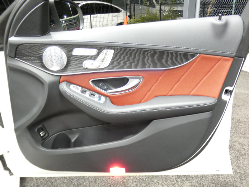 AMG Cクラス C43 4MATIC ｽﾃｰｼｮﾝﾜｺﾞﾝ ﾚｰﾀﾞｰｾｰﾌﾃｨPKG　9AT 赤本革 ﾊﾟﾉﾗﾏSR HDDﾅﾋﾞ 地ﾃﾞｼﾞ Bｶﾒﾗ Burmester ﾍｯﾄﾞｱｯﾌﾟD LEDﾍｯﾄﾞﾗｲﾄ ｵｰﾄﾘｱｹﾞｰﾄ ｴｱﾊﾞﾗﾝｽPKG AMGｴｱﾛ&19ｲﾝﾁAW　2年保証付