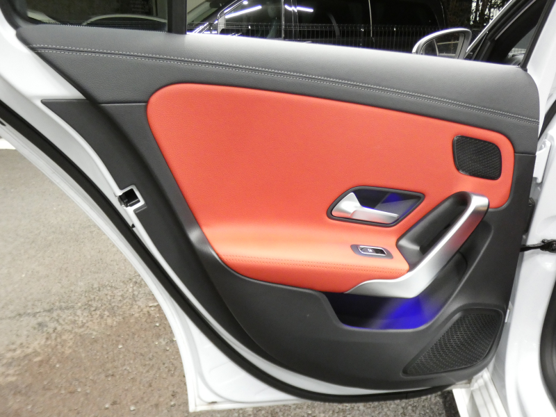 AMG Aクラス A35 4MATIC AMGｱﾄﾞﾊﾞﾝｽﾄﾞ&ﾅﾋﾞｹﾞｰｼｮﾝ&ﾚｰﾀﾞｰｾｰﾌﾃｨPKG　meｺﾈｸﾄ AMGｴｱﾛ 18ｲﾝﾁｱﾙﾐ 強化ﾌﾞﾚｰｷ 赤黒革 ﾊﾟﾉﾗﾏｻﾝﾙｰﾌ MBUXﾅﾋﾞ 360ｶﾒﾗ ﾍｯﾄﾞｱｯﾌﾟD 液晶ﾒｰﾀｰ ｱﾄﾞﾊﾞﾝｽﾄﾞS 360度ﾄﾞﾗﾚｺ  LEDﾍｯﾄﾞﾗｲﾄ　2年保証付