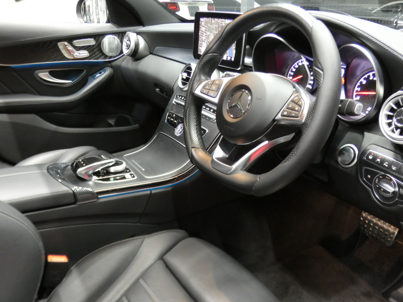 AMG Cクラス C43 4MATIC ｽﾃｰｼｮﾝﾜｺﾞﾝ ﾚｰﾀﾞｰｾｰﾌﾃｨPKG　meｺﾈ 9AT 黒本革 ﾊﾟﾉﾗﾏSR HDDﾅﾋﾞ 地ﾃﾞｼﾞ Bｶﾒﾗ Burmester ﾍｯﾄﾞｱｯﾌﾟD LEDﾍｯﾄﾞﾗｲﾄ ｵｰﾄﾘｱｹﾞｰﾄ ｴｱﾊﾞﾗﾝｽPKG AMGｴｱﾛ&19ｲﾝﾁAW　2年保証付