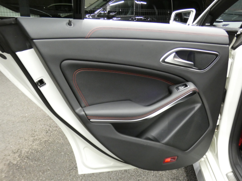 AMG CLAクラス CLA45 4MATIC ｼｭｰﾃｨﾝｸﾞﾌﾞﾚｰｸ AMGｱﾄﾞﾊﾞﾝｽﾄﾞ&ﾚｰﾀﾞｰｾｰﾌﾃｨPKG　後期 381ps ｷｰﾚｽｺﾞｰ ﾊﾟﾌｫｰﾏﾝｽｼｰﾄ&社外ｴｸﾞｿﾞｰｽﾄ rotiform19ｲﾝﾁAW AMGｴｱﾛ ﾊﾟﾉﾗﾏSR ﾅﾋﾞTV Aｶｰﾌﾟﾚｲ Bｶﾒﾗ harman/kardon LEDﾍｯﾄﾞﾗｲﾄ/ｵｰﾄHB　2年保証付