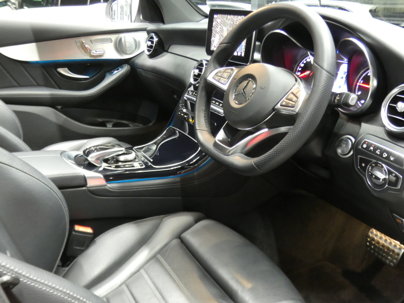 メルセデスベンツ GLCクーペ GLC220d 4MATIC ｸｰﾍﾟ ｽﾎﾟｰﾂ 本革仕様 ﾚｰﾀﾞｰｾｰﾌﾃｨPKG　meｺﾈｸﾄ ｷｰﾚｽｺﾞｰ 黒本革ｼｰﾄ HDDﾅﾋﾞTV 360度ｶﾒﾗ Burmester ﾍｯﾄﾞｱｯﾌﾟD 自動ﾃｰﾙｹﾞｰﾄ/ﾌｯﾄOP ｴｱﾊﾞﾗﾝｽPKG LEDﾗｲﾄ/ｵｰﾄHB AMGｴｱﾛ AMG19AW　2年保証付