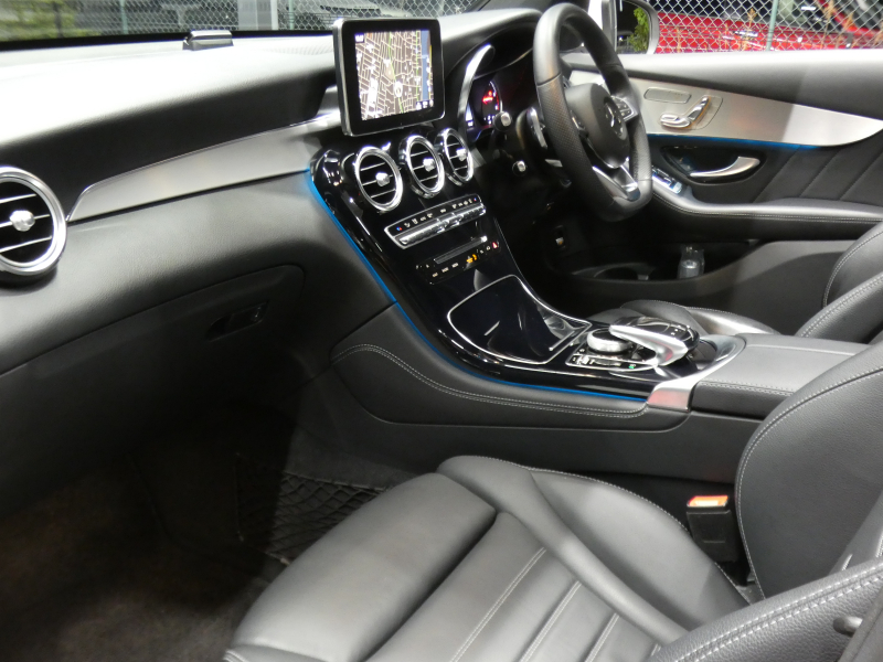 メルセデスベンツ GLCクーペ GLC220d 4MATIC ｸｰﾍﾟ ｽﾎﾟｰﾂ 本革仕様 ﾚｰﾀﾞｰｾｰﾌﾃｨPKG　meｺﾈｸﾄ ｷｰﾚｽｺﾞｰ 黒本革ｼｰﾄ HDDﾅﾋﾞTV 360度ｶﾒﾗ Burmester ﾍｯﾄﾞｱｯﾌﾟD 自動ﾃｰﾙｹﾞｰﾄ/ﾌｯﾄOP ｴｱﾊﾞﾗﾝｽPKG LEDﾗｲﾄ/ｵｰﾄHB AMGｴｱﾛ AMG19AW　2年保証付