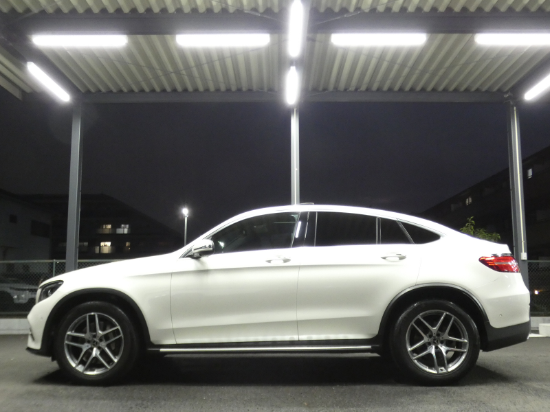 メルセデスベンツ GLCクーペ GLC220d 4MATIC ｸｰﾍﾟ ｽﾎﾟｰﾂ 本革仕様 ﾚｰﾀﾞｰｾｰﾌﾃｨPKG　meｺﾈｸﾄ ｷｰﾚｽｺﾞｰ 黒本革ｼｰﾄ HDDﾅﾋﾞTV 360度ｶﾒﾗ Burmester ﾍｯﾄﾞｱｯﾌﾟD 自動ﾃｰﾙｹﾞｰﾄ/ﾌｯﾄOP ｴｱﾊﾞﾗﾝｽPKG LEDﾗｲﾄ/ｵｰﾄHB AMGｴｱﾛ AMG19AW　2年保証付