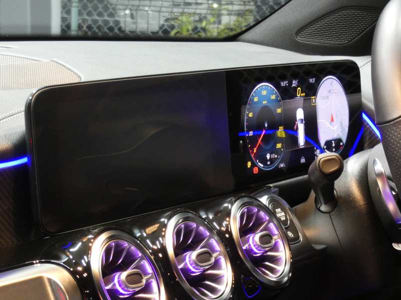 メルセデスベンツ GLB GLB250 4MATIC ｽﾎﾟｰﾂ ﾚｰﾀﾞｰｾｰﾌﾃｨPKG　meｺﾈｸﾄ ｷｰﾚｽｺﾞｰ AMGｴｱﾛ&20ｲﾝﾁAW 黒本革ｼｰﾄ MBUXﾅﾋﾞ 地ﾃﾞｼﾞ 360度ｶﾒﾗ ﾀﾞｲﾅﾐｯｸｾﾚｸﾄ ﾊﾟﾄﾞﾙｼﾌﾄ 360度ﾄﾞﾗﾚｺ 自動ﾘｱｹﾞｰﾄ LEDﾍｯﾄﾞﾗｲﾄ ｵｰﾄHB　2年保証付