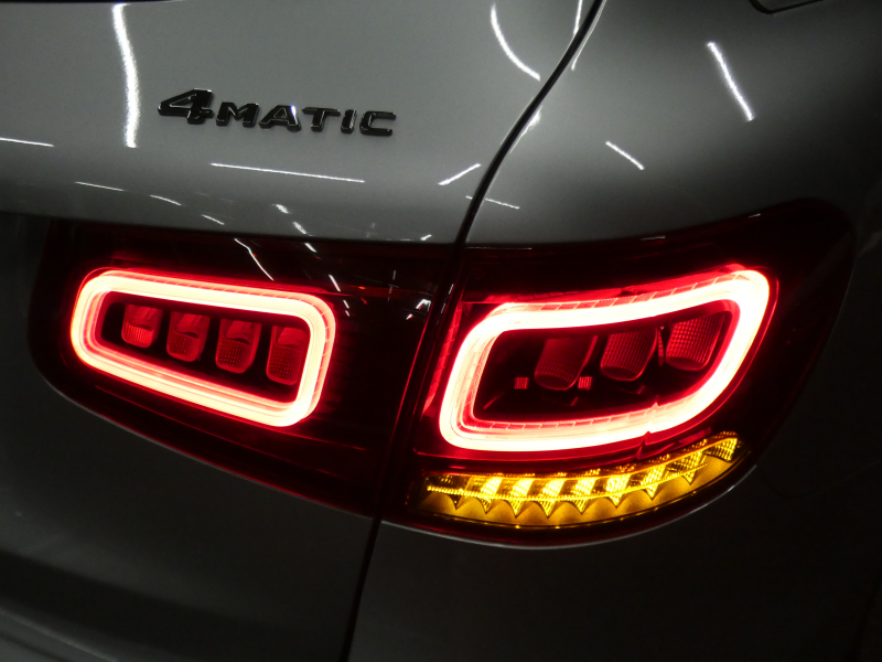 メルセデスベンツ GLC GLC300 4MATIC AMGﾗｲﾝ ﾚｻﾞｰｴｸｽｸﾙｰｼﾌﾞ&ﾚｰﾀﾞｰｾｰﾌﾃｨPKG　後期 meｺﾈｸﾄ 黒本革 ｼｰﾄﾋｰﾀｰ&ﾍﾞﾝﾁﾚｰﾀｰ ﾊﾟﾉﾗﾏｻﾝﾙｰﾌ MBUXﾅﾋﾞTV Aｶｰﾌﾟﾚｲ 360ｶﾒﾗ ﾍｯﾄﾞｱｯﾌﾟD ｴｱﾊﾞﾗﾝｽPKG 前後ﾄﾞﾗﾚｺ AMGｴｱﾛ&20ｲﾝﾁAW　新車保証継承可能