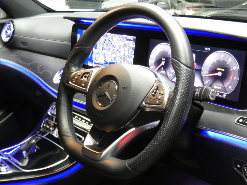 メルセデスベンツ Eクラス E200 ｱﾊﾞﾝｷﾞｬﾙﾄﾞ ｽﾎﾟｰﾂ ﾚｰﾀﾞｰｾｰﾌﾃｨPKG　AMGｴｱﾛ&19ｲﾝﾁAW ｺﾝﾋﾞ革ｼｰﾄ ﾅﾋﾞTV 360度ｶﾒﾗ Aｶｰﾌﾟﾚｲ ｱﾝﾋﾞｴﾝﾄｴｱｱｳﾄﾚｯﾄ H&Rﾀﾞｳﾝｻｽ LEDﾗｲﾄ ｱﾀﾞﾌﾟﾃｨﾌﾞHB　2年保証付