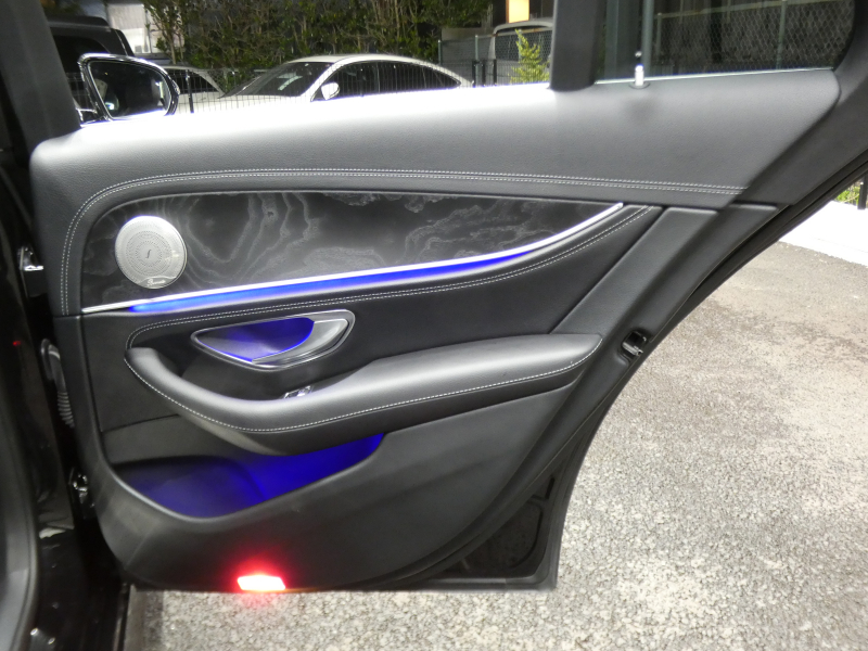 メルセデスベンツ Eクラス E200 ｱﾊﾞﾝｷﾞｬﾙﾄﾞ ｽﾎﾟｰﾂ ﾚｰﾀﾞｰｾｰﾌﾃｨPKG　AMGｴｱﾛ&19ｲﾝﾁAW ｺﾝﾋﾞ革ｼｰﾄ ﾅﾋﾞTV 360度ｶﾒﾗ Aｶｰﾌﾟﾚｲ ｱﾝﾋﾞｴﾝﾄｴｱｱｳﾄﾚｯﾄ H&Rﾀﾞｳﾝｻｽ LEDﾗｲﾄ ｱﾀﾞﾌﾟﾃｨﾌﾞHB　2年保証付