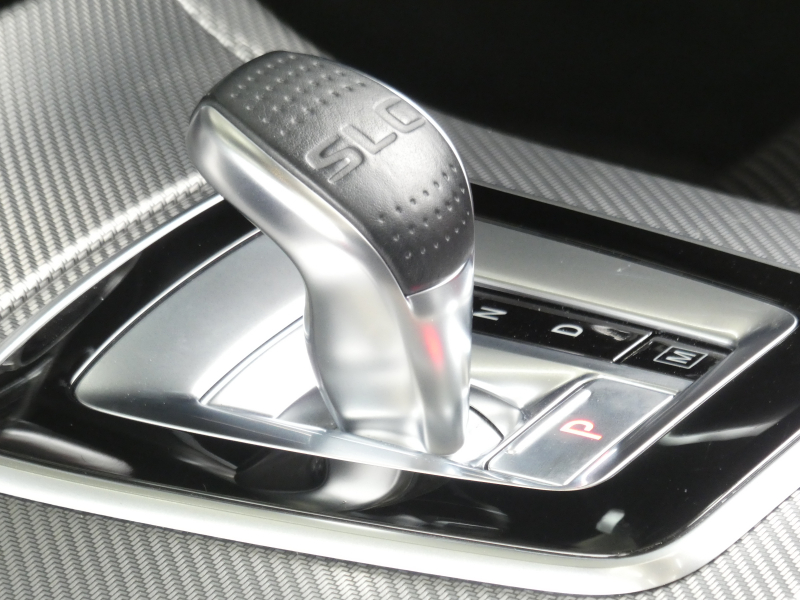 メルセデスベンツ SLCクラス SLC200 ｽﾎﾟｰﾂ ﾚｰﾀﾞｰｾｰﾌﾃｨPKG　ﾏｼﾞｯｸｽｶｲC ｽﾎﾟｰﾂｴｸﾞｿﾞｰｽﾄ ｷｰﾚｽｺﾞｰ 黒本革ｼｰﾄ/ﾋｰﾀｰ HDDﾅﾋﾞTV Bｶﾒﾗ Aｶｰﾌﾟﾚｲ ﾊﾟﾄﾞﾙｼﾌﾄ ﾀﾞｲﾅﾐｯｸｾﾚｸﾄ harman/kardon AMGｴｱﾛ&18ｲﾝﾁAW LEDﾍｯﾄﾞﾗｲﾄ/ｱﾀﾞﾌﾟﾃｨﾌﾞHB　2年保証付