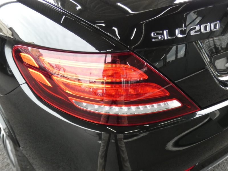 メルセデスベンツ SLCクラス SLC200 ｽﾎﾟｰﾂ ﾚｰﾀﾞｰｾｰﾌﾃｨPKG　ﾏｼﾞｯｸｽｶｲC ｽﾎﾟｰﾂｴｸﾞｿﾞｰｽﾄ ｷｰﾚｽｺﾞｰ 黒本革ｼｰﾄ/ﾋｰﾀｰ HDDﾅﾋﾞTV Bｶﾒﾗ Aｶｰﾌﾟﾚｲ ﾊﾟﾄﾞﾙｼﾌﾄ ﾀﾞｲﾅﾐｯｸｾﾚｸﾄ harman/kardon AMGｴｱﾛ&18ｲﾝﾁAW LEDﾍｯﾄﾞﾗｲﾄ/ｱﾀﾞﾌﾟﾃｨﾌﾞHB　2年保証付