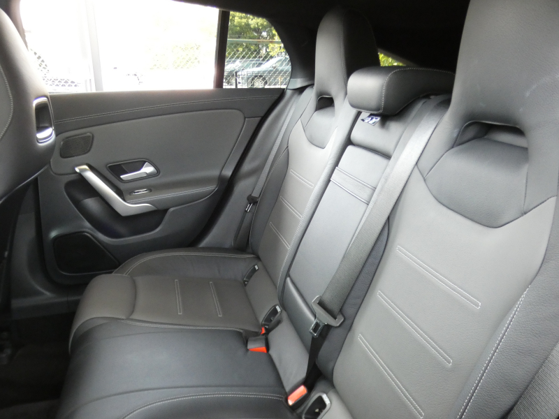 メルセデスベンツ CLAクラス CLA200d ｼｭｰﾃｨﾝｸﾞﾌﾞﾚｰｸ AMGﾗｲﾝ AMGﾚｻﾞｰｴｸｽｸﾙｰｼﾌﾞ&ｱﾄﾞﾊﾞﾝｽﾄﾞ&ﾚｰﾀﾞｰｾｰﾌﾃｨPKG　meｺﾈｸﾄ 灰黒革 ﾊﾟﾉﾗﾏSR MBUXﾅﾋﾞTV 360ｶﾒﾗ ｱﾄﾞﾊﾞﾝｽﾄﾞｻｳﾝﾄﾞ ﾍｯﾄﾞｱｯﾌﾟD 前後ﾄﾞﾗﾚｺ LEDﾗｲﾄ/ｱﾀﾞﾌﾟﾃｨﾌﾞHB　2年保証付