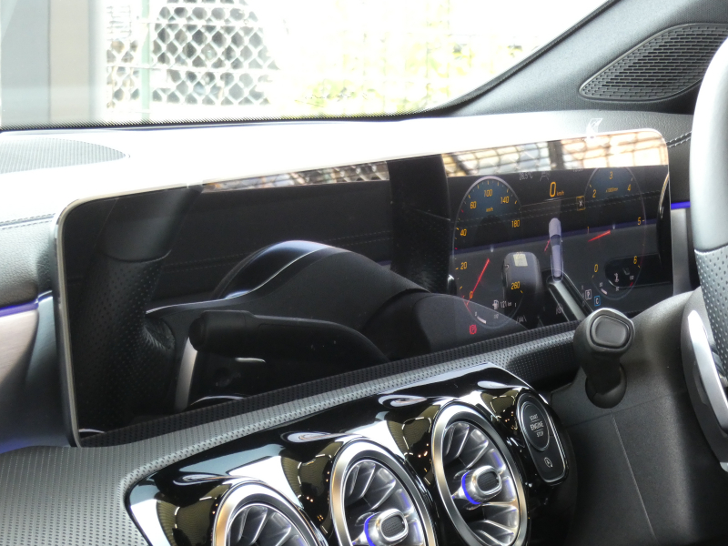 メルセデスベンツ CLAクラス CLA200d ｼｭｰﾃｨﾝｸﾞﾌﾞﾚｰｸ AMGﾗｲﾝ AMGﾚｻﾞｰｴｸｽｸﾙｰｼﾌﾞ&ｱﾄﾞﾊﾞﾝｽﾄﾞ&ﾚｰﾀﾞｰｾｰﾌﾃｨPKG　meｺﾈｸﾄ 灰黒革 ﾊﾟﾉﾗﾏSR MBUXﾅﾋﾞTV 360ｶﾒﾗ ｱﾄﾞﾊﾞﾝｽﾄﾞｻｳﾝﾄﾞ ﾍｯﾄﾞｱｯﾌﾟD 前後ﾄﾞﾗﾚｺ LEDﾗｲﾄ/ｱﾀﾞﾌﾟﾃｨﾌﾞHB　2年保証付