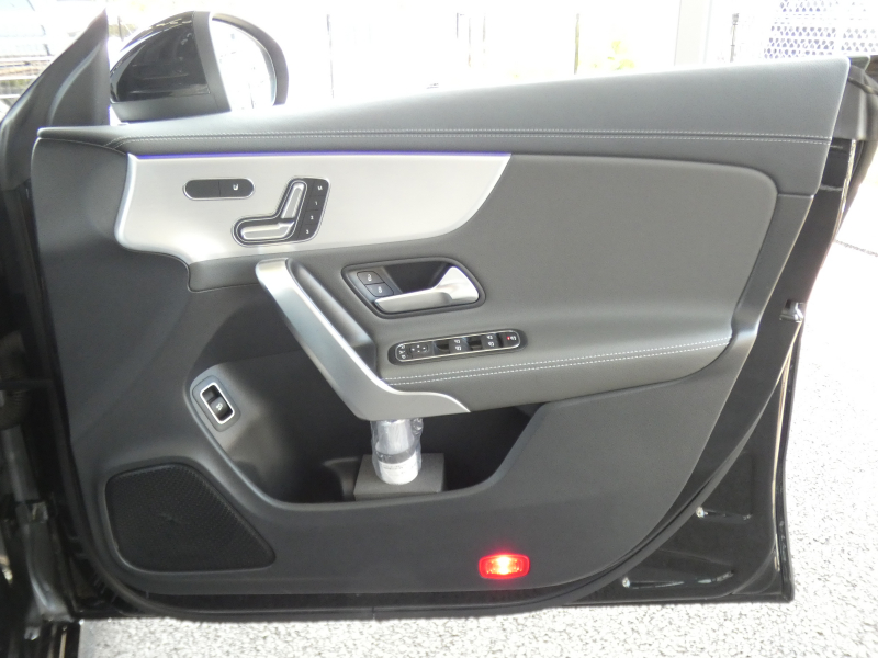 メルセデスベンツ CLAクラス CLA200d ｼｭｰﾃｨﾝｸﾞﾌﾞﾚｰｸ AMGﾗｲﾝ AMGﾚｻﾞｰｴｸｽｸﾙｰｼﾌﾞ&ｱﾄﾞﾊﾞﾝｽﾄﾞ&ﾚｰﾀﾞｰｾｰﾌﾃｨPKG　meｺﾈｸﾄ 灰黒革 ﾊﾟﾉﾗﾏSR MBUXﾅﾋﾞTV 360ｶﾒﾗ ｱﾄﾞﾊﾞﾝｽﾄﾞｻｳﾝﾄﾞ ﾍｯﾄﾞｱｯﾌﾟD 前後ﾄﾞﾗﾚｺ LEDﾗｲﾄ/ｱﾀﾞﾌﾟﾃｨﾌﾞHB　2年保証付