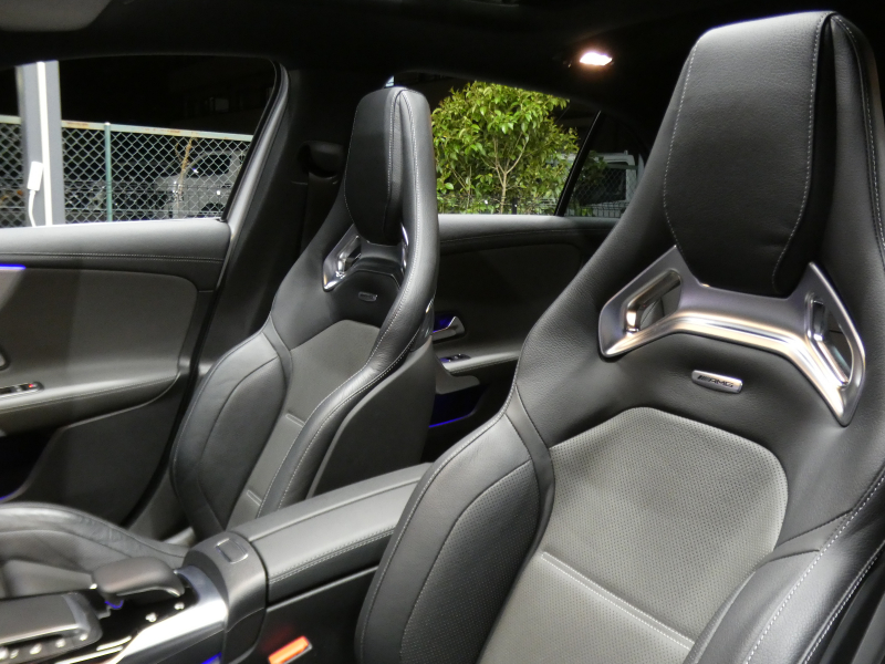 AMG Aクラス A35 4MATIC AMGﾊﾟﾌｫｰﾏﾝｽ&AMGｱﾄﾞﾊﾞﾝｽﾄﾞ&ﾚｰﾀﾞｰｾｰﾌﾃｨPKG　meｺﾈｸﾄ AMGﾊﾟﾌｫｰﾏﾝｽｽﾃｱﾘﾝｸﾞ&ｼｰﾄ AMGｴｱﾛ&18ｲﾝﾁAW 強化ﾌﾞﾚｰｷ 灰黒革 ﾊﾟﾉﾗﾏSR MBUXﾅﾋﾞ 360ｶﾒﾗ ﾍｯﾄﾞｱｯﾌﾟD 液晶ﾒｰﾀｰ ｱﾄﾞﾊﾞﾝｽﾄﾞS 前後ﾄﾞﾗﾚｺ　2年保証付