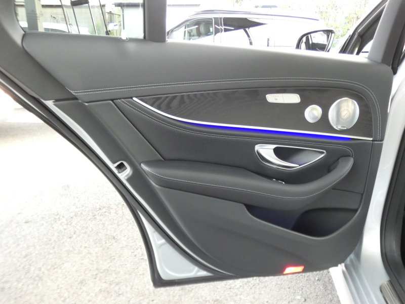 メルセデスベンツ Eクラス E200 ｱﾊﾞﾝｷﾞｬﾙﾄﾞ ｽﾎﾟｰﾂ ﾚｻﾞｰ&ﾚｰﾀﾞｰｾｰﾌﾃｨPKG　meｺﾈｸﾄ 黒ﾅｯﾊﾟﾚｻﾞｰ 全席ﾋｰﾀｰ HDDﾅﾋﾞ 地ﾃﾞｼﾞ Appleｶｰﾌﾟﾚｲ Burmester 360ｶﾒﾗ ﾍｯﾄﾞｱｯﾌﾟD ｴｱﾊﾞﾗﾝｽPKG AMGｴｱﾛ 19ｲﾝﾁｱﾙﾐ 前後ﾄﾞﾗﾚｺ　2年保証付