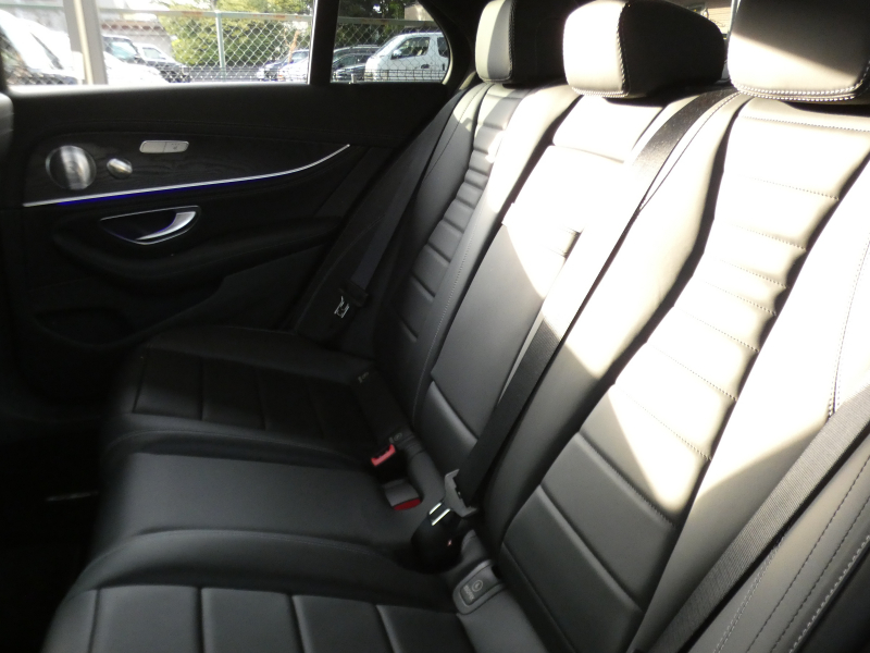 メルセデスベンツ Eクラス E200 ｱﾊﾞﾝｷﾞｬﾙﾄﾞ ｽﾎﾟｰﾂ ﾚｻﾞｰ&ﾚｰﾀﾞｰｾｰﾌﾃｨPKG　meｺﾈｸﾄ 黒ﾅｯﾊﾟﾚｻﾞｰ 全席ﾋｰﾀｰ HDDﾅﾋﾞ 地ﾃﾞｼﾞ Appleｶｰﾌﾟﾚｲ Burmester 360ｶﾒﾗ ﾍｯﾄﾞｱｯﾌﾟD ｴｱﾊﾞﾗﾝｽPKG AMGｴｱﾛ 19ｲﾝﾁｱﾙﾐ 前後ﾄﾞﾗﾚｺ　2年保証付