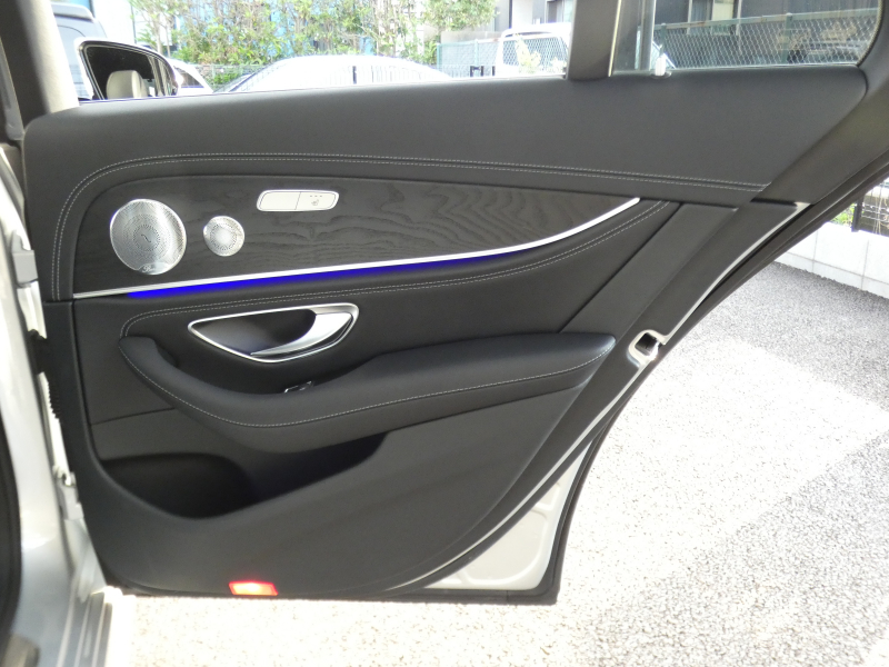 メルセデスベンツ Eクラス E200 ｱﾊﾞﾝｷﾞｬﾙﾄﾞ ｽﾎﾟｰﾂ ﾚｻﾞｰ&ﾚｰﾀﾞｰｾｰﾌﾃｨPKG　meｺﾈｸﾄ 黒ﾅｯﾊﾟﾚｻﾞｰ 全席ﾋｰﾀｰ HDDﾅﾋﾞ 地ﾃﾞｼﾞ Appleｶｰﾌﾟﾚｲ Burmester 360ｶﾒﾗ ﾍｯﾄﾞｱｯﾌﾟD ｴｱﾊﾞﾗﾝｽPKG AMGｴｱﾛ 19ｲﾝﾁｱﾙﾐ 前後ﾄﾞﾗﾚｺ　2年保証付