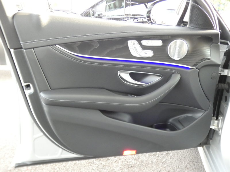 メルセデスベンツ Eクラス E200 ｱﾊﾞﾝｷﾞｬﾙﾄﾞ ｽﾎﾟｰﾂ ﾚｻﾞｰ&ﾚｰﾀﾞｰｾｰﾌﾃｨPKG　meｺﾈｸﾄ 黒ﾅｯﾊﾟﾚｻﾞｰ 全席ﾋｰﾀｰ HDDﾅﾋﾞ 地ﾃﾞｼﾞ Appleｶｰﾌﾟﾚｲ Burmester 360ｶﾒﾗ ﾍｯﾄﾞｱｯﾌﾟD ｴｱﾊﾞﾗﾝｽPKG AMGｴｱﾛ 19ｲﾝﾁｱﾙﾐ 前後ﾄﾞﾗﾚｺ　2年保証付