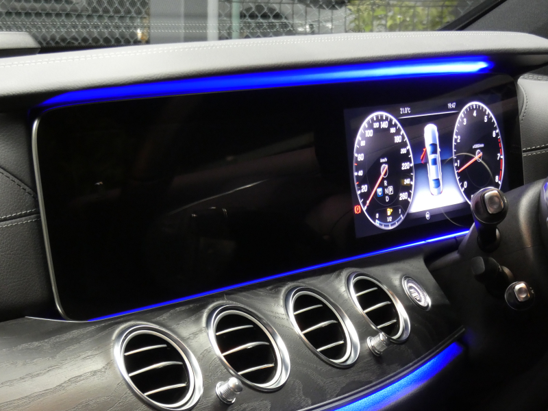 メルセデスベンツ Eクラス E200 ｱﾊﾞﾝｷﾞｬﾙﾄﾞ ｽﾎﾟｰﾂ ﾚｰﾀﾞｰｾｰﾌﾃｨPKG　AMGｴｱﾛ&19ｲﾝﾁAW ｺﾝﾋﾞ革ｼｰﾄ ﾅﾋﾞTV 360度ｶﾒﾗ Aｶｰﾌﾟﾚｲ 前後ﾄﾞﾗﾚｺ ﾀﾞｲﾅﾐｯｸｾﾚｸﾄ ｱﾝﾋﾞｴﾝﾄﾗｲﾄ LEDﾗｲﾄ ｱﾀﾞﾌﾟﾃｨﾌﾞHB　2年保証付