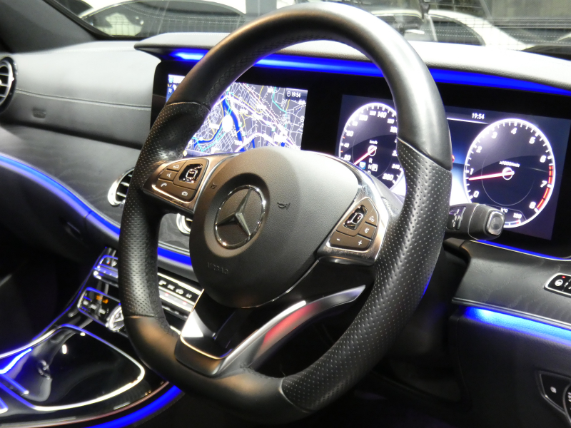 メルセデスベンツ Eクラス E200 ｱﾊﾞﾝｷﾞｬﾙﾄﾞ ｽﾎﾟｰﾂ ﾚｰﾀﾞｰｾｰﾌﾃｨPKG　AMGｴｱﾛ&19ｲﾝﾁAW ｺﾝﾋﾞ革ｼｰﾄ ﾅﾋﾞTV 360度ｶﾒﾗ Aｶｰﾌﾟﾚｲ 前後ﾄﾞﾗﾚｺ ﾀﾞｲﾅﾐｯｸｾﾚｸﾄ ｱﾝﾋﾞｴﾝﾄﾗｲﾄ LEDﾗｲﾄ ｱﾀﾞﾌﾟﾃｨﾌﾞHB　2年保証付