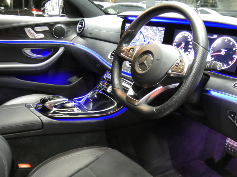 メルセデスベンツ Eクラス E200 ｱﾊﾞﾝｷﾞｬﾙﾄﾞ ｽﾎﾟｰﾂ ﾚｰﾀﾞｰｾｰﾌﾃｨPKG　AMGｴｱﾛ&19ｲﾝﾁAW ｺﾝﾋﾞ革ｼｰﾄ ﾅﾋﾞTV 360度ｶﾒﾗ Aｶｰﾌﾟﾚｲ 前後ﾄﾞﾗﾚｺ ﾀﾞｲﾅﾐｯｸｾﾚｸﾄ ｱﾝﾋﾞｴﾝﾄﾗｲﾄ LEDﾗｲﾄ ｱﾀﾞﾌﾟﾃｨﾌﾞHB　2年保証付