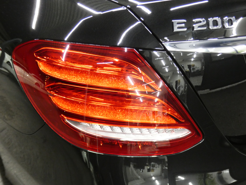 メルセデスベンツ Eクラス E200 ｱﾊﾞﾝｷﾞｬﾙﾄﾞ ｽﾎﾟｰﾂ ﾚｰﾀﾞｰｾｰﾌﾃｨPKG　AMGｴｱﾛ&19ｲﾝﾁAW ｺﾝﾋﾞ革ｼｰﾄ ﾅﾋﾞTV 360度ｶﾒﾗ Aｶｰﾌﾟﾚｲ 前後ﾄﾞﾗﾚｺ ﾀﾞｲﾅﾐｯｸｾﾚｸﾄ ｱﾝﾋﾞｴﾝﾄﾗｲﾄ LEDﾗｲﾄ ｱﾀﾞﾌﾟﾃｨﾌﾞHB　2年保証付