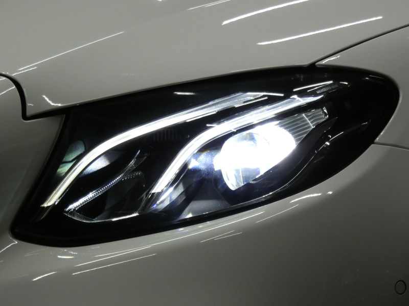 メルセデスベンツ Eクラス E200 ｱﾊﾞﾝｷﾞｬﾙﾄﾞ ﾚｻﾞｰ&ﾚｰﾀﾞｰｾｰﾌﾃｨPKG　黒本革 前後ﾋｰﾀｰ ﾅﾋﾞTV 360度ｶﾒﾗ Appleｶｰﾌﾟﾚｲ Burmester ｴｱﾊﾞﾗﾝｽPKG ﾊﾟﾌｭｰﾑｱﾄﾏｲｻﾞｰ 純正ﾄﾞﾗﾚｺ ﾀﾞｲﾅﾐｯｸｾﾚｸﾄ ｵｰﾄﾄﾗﾝｸ 純正17ｲﾝﾁAW LEDﾗｲﾄ　2年保証付