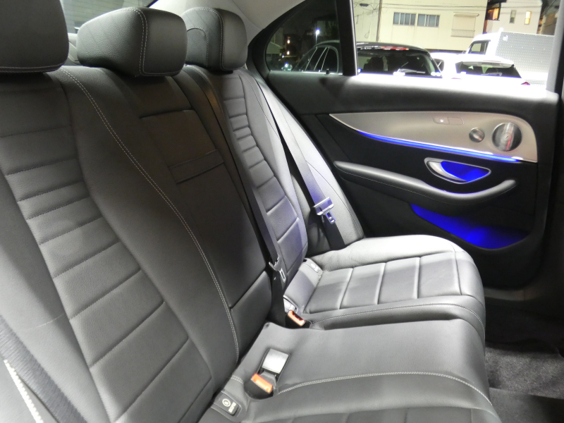 メルセデスベンツ Eクラス E200 ｱﾊﾞﾝｷﾞｬﾙﾄﾞ ﾚｻﾞｰ&ﾚｰﾀﾞｰｾｰﾌﾃｨPKG　黒本革 前後ﾋｰﾀｰ ﾅﾋﾞTV 360度ｶﾒﾗ Appleｶｰﾌﾟﾚｲ Burmester ｴｱﾊﾞﾗﾝｽPKG ﾊﾟﾌｭｰﾑｱﾄﾏｲｻﾞｰ 純正ﾄﾞﾗﾚｺ ﾀﾞｲﾅﾐｯｸｾﾚｸﾄ ｵｰﾄﾄﾗﾝｸ 純正17ｲﾝﾁAW LEDﾗｲﾄ　2年保証付