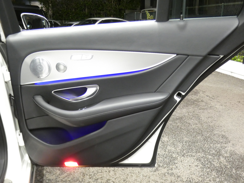 メルセデスベンツ Eクラス E200 ｱﾊﾞﾝｷﾞｬﾙﾄﾞ ﾚｻﾞｰ&ﾚｰﾀﾞｰｾｰﾌﾃｨPKG　黒本革 前後ﾋｰﾀｰ ﾅﾋﾞTV 360度ｶﾒﾗ Appleｶｰﾌﾟﾚｲ Burmester ｴｱﾊﾞﾗﾝｽPKG ﾊﾟﾌｭｰﾑｱﾄﾏｲｻﾞｰ 純正ﾄﾞﾗﾚｺ ﾀﾞｲﾅﾐｯｸｾﾚｸﾄ ｵｰﾄﾄﾗﾝｸ 純正17ｲﾝﾁAW LEDﾗｲﾄ　2年保証付