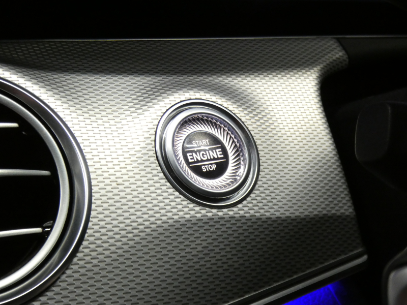 メルセデスベンツ Eクラス E200 ｱﾊﾞﾝｷﾞｬﾙﾄﾞ ﾚｻﾞｰ&ﾚｰﾀﾞｰｾｰﾌﾃｨPKG　黒本革 前後ﾋｰﾀｰ ﾅﾋﾞTV 360度ｶﾒﾗ Appleｶｰﾌﾟﾚｲ Burmester ｴｱﾊﾞﾗﾝｽPKG ﾊﾟﾌｭｰﾑｱﾄﾏｲｻﾞｰ 純正ﾄﾞﾗﾚｺ ﾀﾞｲﾅﾐｯｸｾﾚｸﾄ ｵｰﾄﾄﾗﾝｸ 純正17ｲﾝﾁAW LEDﾗｲﾄ　2年保証付