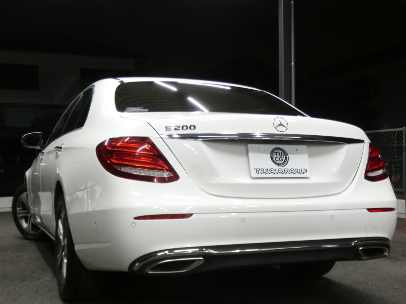 メルセデスベンツ Eクラス E200 ｱﾊﾞﾝｷﾞｬﾙﾄﾞ ﾚｻﾞｰ&ﾚｰﾀﾞｰｾｰﾌﾃｨPKG　黒本革 前後ﾋｰﾀｰ ﾅﾋﾞTV 360度ｶﾒﾗ Appleｶｰﾌﾟﾚｲ Burmester ｴｱﾊﾞﾗﾝｽPKG ﾊﾟﾌｭｰﾑｱﾄﾏｲｻﾞｰ 純正ﾄﾞﾗﾚｺ ﾀﾞｲﾅﾐｯｸｾﾚｸﾄ ｵｰﾄﾄﾗﾝｸ 純正17ｲﾝﾁAW LEDﾗｲﾄ　2年保証付