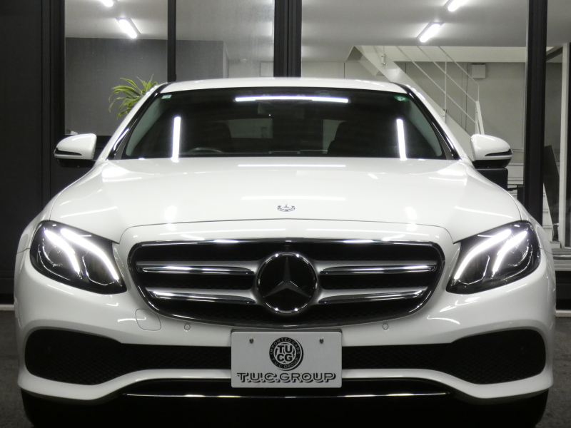 メルセデスベンツ Eクラス E200 ｱﾊﾞﾝｷﾞｬﾙﾄﾞ ﾚｻﾞｰ&ﾚｰﾀﾞｰｾｰﾌﾃｨPKG　黒本革 前後ﾋｰﾀｰ ﾅﾋﾞTV 360度ｶﾒﾗ Appleｶｰﾌﾟﾚｲ Burmester ｴｱﾊﾞﾗﾝｽPKG ﾊﾟﾌｭｰﾑｱﾄﾏｲｻﾞｰ 純正ﾄﾞﾗﾚｺ ﾀﾞｲﾅﾐｯｸｾﾚｸﾄ ｵｰﾄﾄﾗﾝｸ 純正17ｲﾝﾁAW LEDﾗｲﾄ　2年保証付