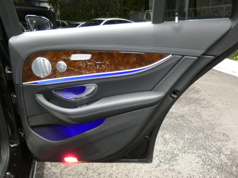 メルセデスベンツ Eクラス E400 4MATIC ｽﾃｰｼｮﾝﾜｺﾞﾝ ｴｸｽｸﾙｰｼﾌﾞ&ﾚｰﾀﾞｰｾｰﾌﾃｨPKG　ﾌﾞﾗｯｸﾅｯﾊﾟﾚｻﾞｰ 前後席ﾋｰﾀｰ AMG19ｲﾝﾁAW ﾅﾋﾞTV Appleｶｰﾌﾟﾚｲ 360度ｶﾒﾗ Burmester ｴｱﾊﾞﾗﾝｽPKG ﾍｯﾄﾞｱｯﾌﾟD 自動ﾘｱｹﾞｰﾄ ｴｱｻｽ LEDﾍｯﾄﾞﾗｲﾄ/ｱﾀﾞﾌﾟﾃｨﾌﾞHB　2年保証付