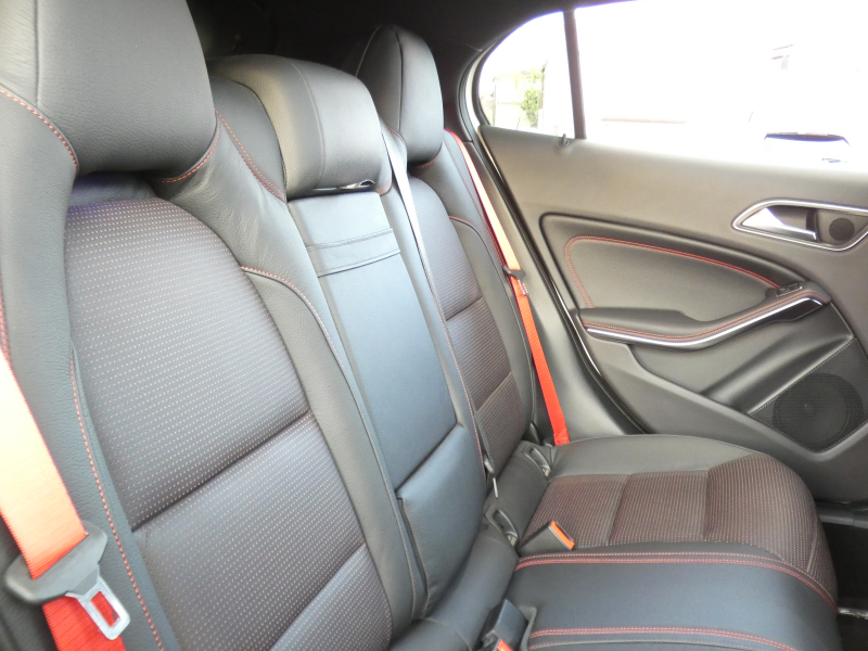 AMG GLA GLA45 4MATIC ﾚｰﾀﾞｰｾｰﾌﾃｨPKG　後期 1ｵｰﾅｰ 381ps ｷｰﾚｽｺﾞｰ 黒本革 ﾊﾟﾉﾗﾏｻﾝﾙｰﾌ ﾅﾋﾞTV Aｶｰﾌﾟﾚｲ Bｶﾒﾗ ﾀﾞｲﾅﾐｯｸｾﾚｸﾄ LEDﾍｯﾄﾞﾗｲﾄ ﾊﾟﾄﾞﾙｼﾌﾄ 前後ﾄﾞﾗﾚｺ 自動ﾘｱｹﾞｰﾄ/ﾌｯﾄOP AMGｴｱﾛ&19ｲﾝﾁAW　2年保証付