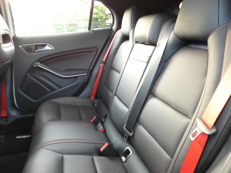 AMG GLA GLA45 4MATIC ﾚｰﾀﾞｰｾｰﾌﾃｨPKG　後期 1ｵｰﾅｰ 381ps ｷｰﾚｽｺﾞｰ 黒本革 ﾊﾟﾉﾗﾏｻﾝﾙｰﾌ ﾅﾋﾞTV Aｶｰﾌﾟﾚｲ Bｶﾒﾗ ﾀﾞｲﾅﾐｯｸｾﾚｸﾄ LEDﾍｯﾄﾞﾗｲﾄ ﾊﾟﾄﾞﾙｼﾌﾄ 前後ﾄﾞﾗﾚｺ 自動ﾘｱｹﾞｰﾄ/ﾌｯﾄOP AMGｴｱﾛ&19ｲﾝﾁAW　2年保証付