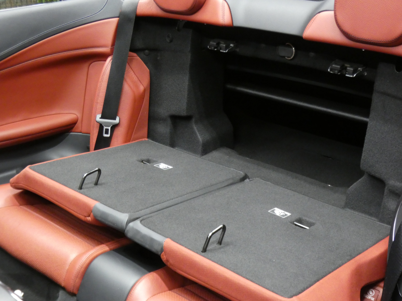 メルセデスベンツ Cクラス C180 ｶﾌﾞﾘｵﾚ ﾚｻﾞｰｴｸｽｸﾙｰｼﾌﾞ&ﾚｰﾀﾞｰｾｰﾌﾃｨPKG　9速AT meｺﾈｸﾄ AMGｴｱﾛ&19ｲﾝﾁｱﾙﾐ 赤革 赤幌 HDDﾅﾋﾞ 地ﾃﾞｼﾞ Bｶﾒﾗ Bluetoothｵｰﾃﾞｨｵ ﾄﾞﾗﾚｺ LEDﾍｯﾄﾞﾗｲﾄ ｴｱﾊﾞﾗﾝｽPKG ﾍｯﾄﾞｱｯﾌﾟD　2年保証付